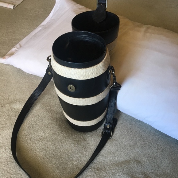 Purse - Picture 2 of 5